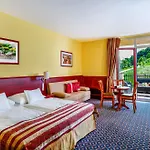 Kapitany Wellness 4* 수메그