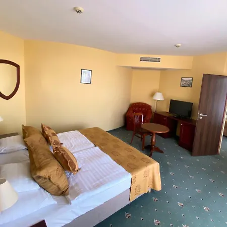 Kapitany Wellness Hotel