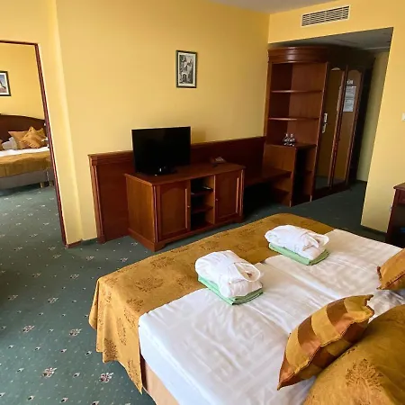 Kapitany Wellness Hotel