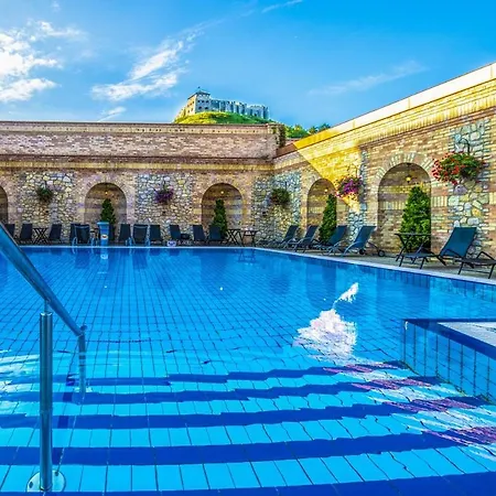 Kapitany Wellness 4*