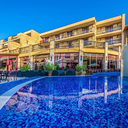 Kapitany Wellness Hotel 4*