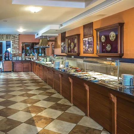 Kapitany Wellness Hotel 4*