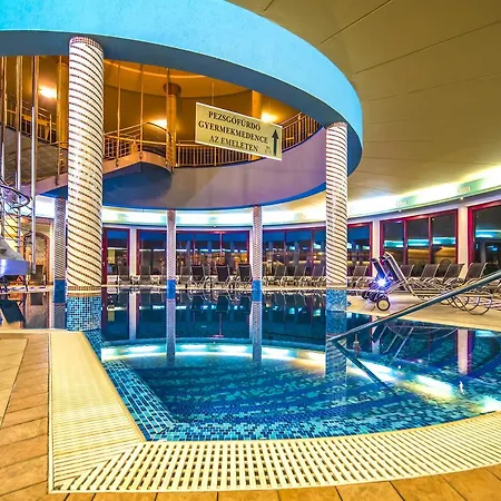 Kapitany Wellness 4* 수메그