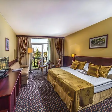 Kapitany Wellness Hotel