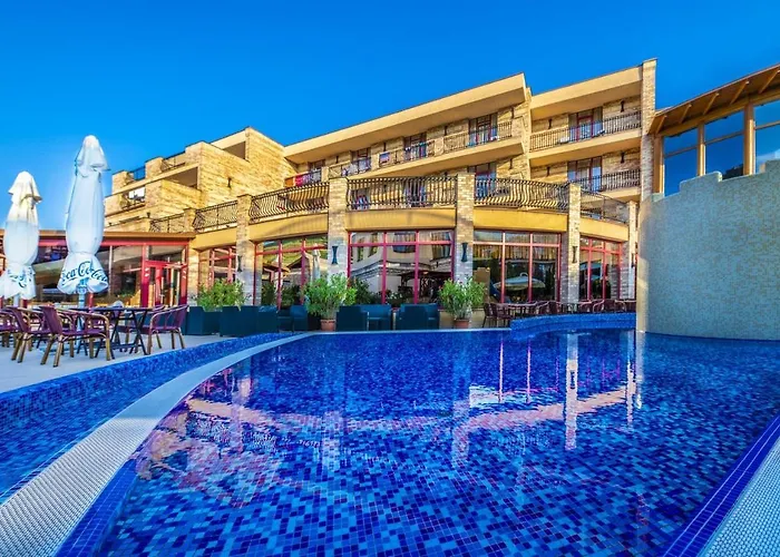Kapitany Wellness Hotel 4*