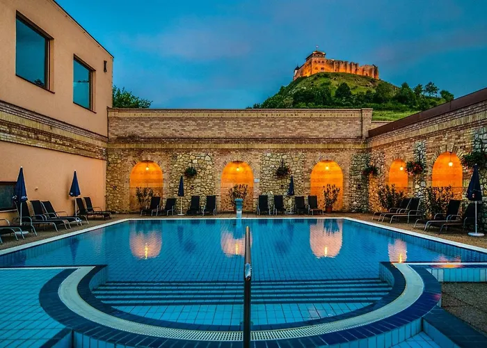 Kapitany Wellness 4*