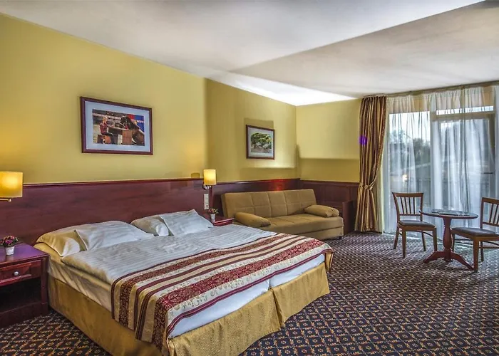 Kapitany Wellness 4*